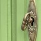 Armoire parisienne vitrée art déco 1930 kaki