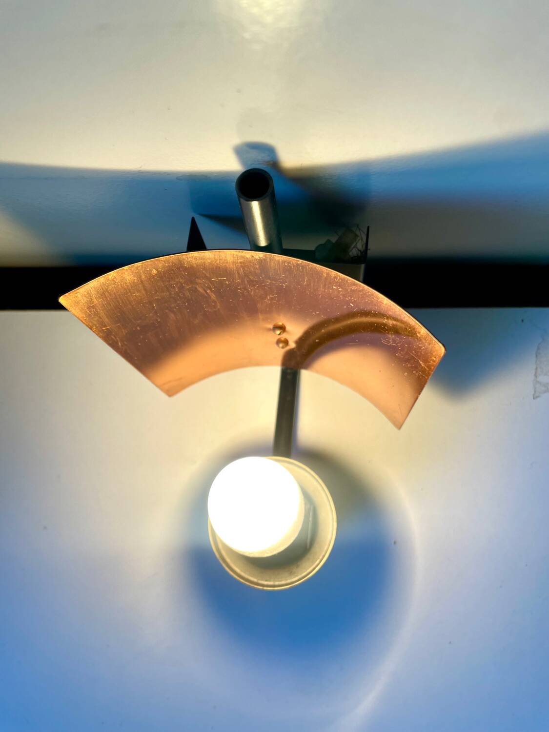 Applique murale Art Déco scandinave en métal/cuivre vintage