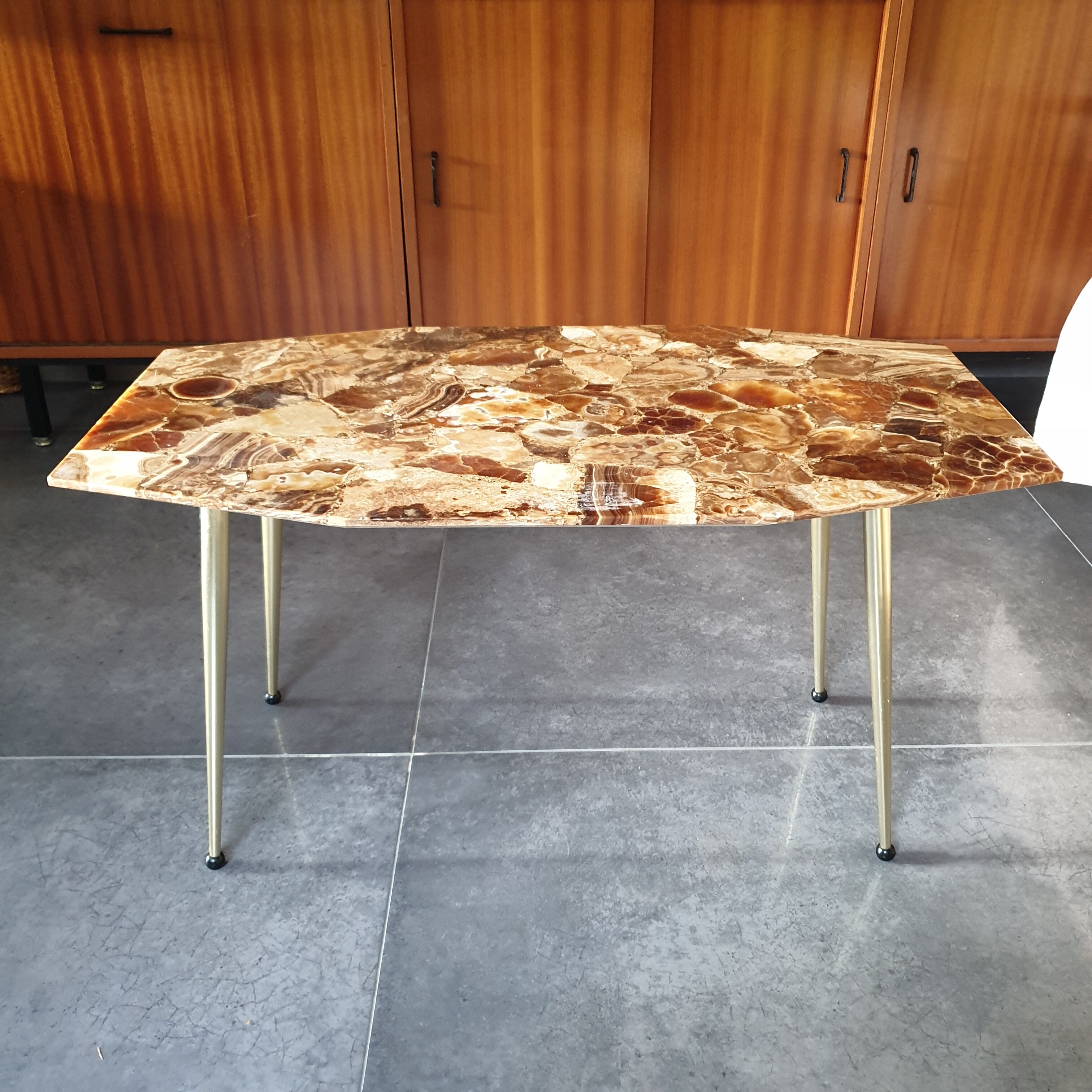 Tablz basse en onyx et laiton vintage pieds fuseaux