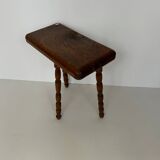 Tabouret tripode en bois massif