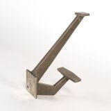 Crochet de manteau mural en bronze plaqué art déco angulaire des années 1940