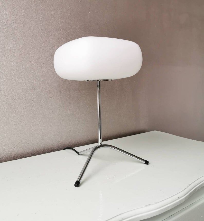 Table lamp tripod vintage Italian design 1990