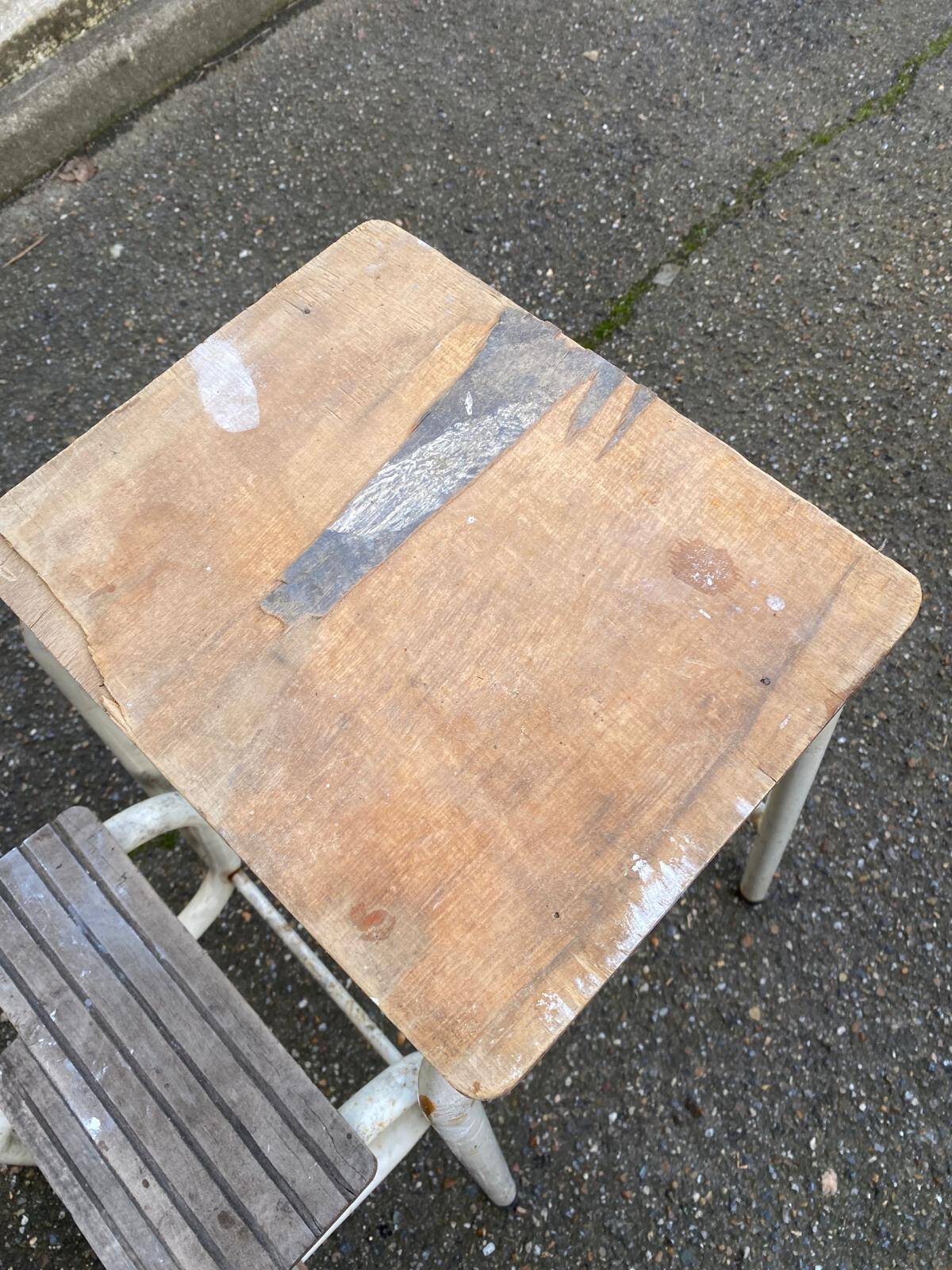 Folding wooden stool step ladder