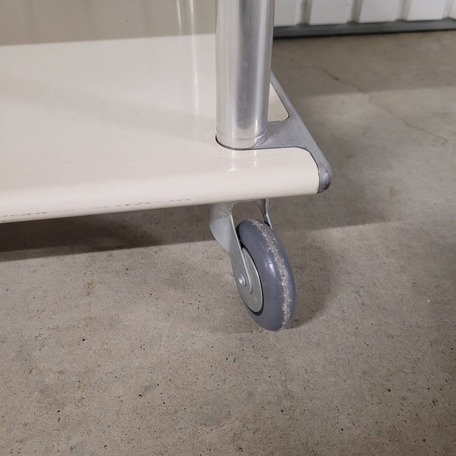 Coffee table on wheels