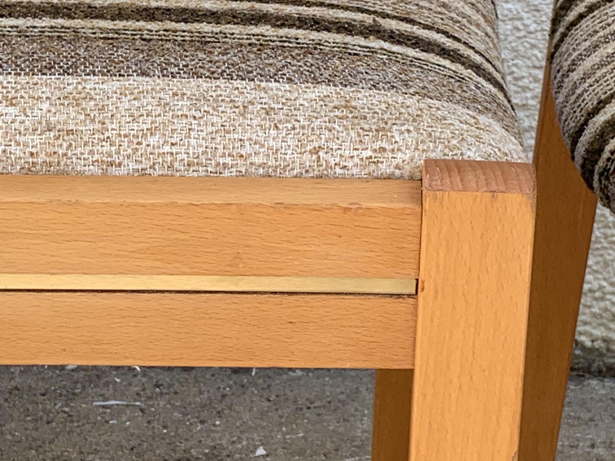 Suite de 4 chaises self hêtre laiton et laine 1960