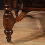 Table octogonale en bois marqueté du XXe siècle