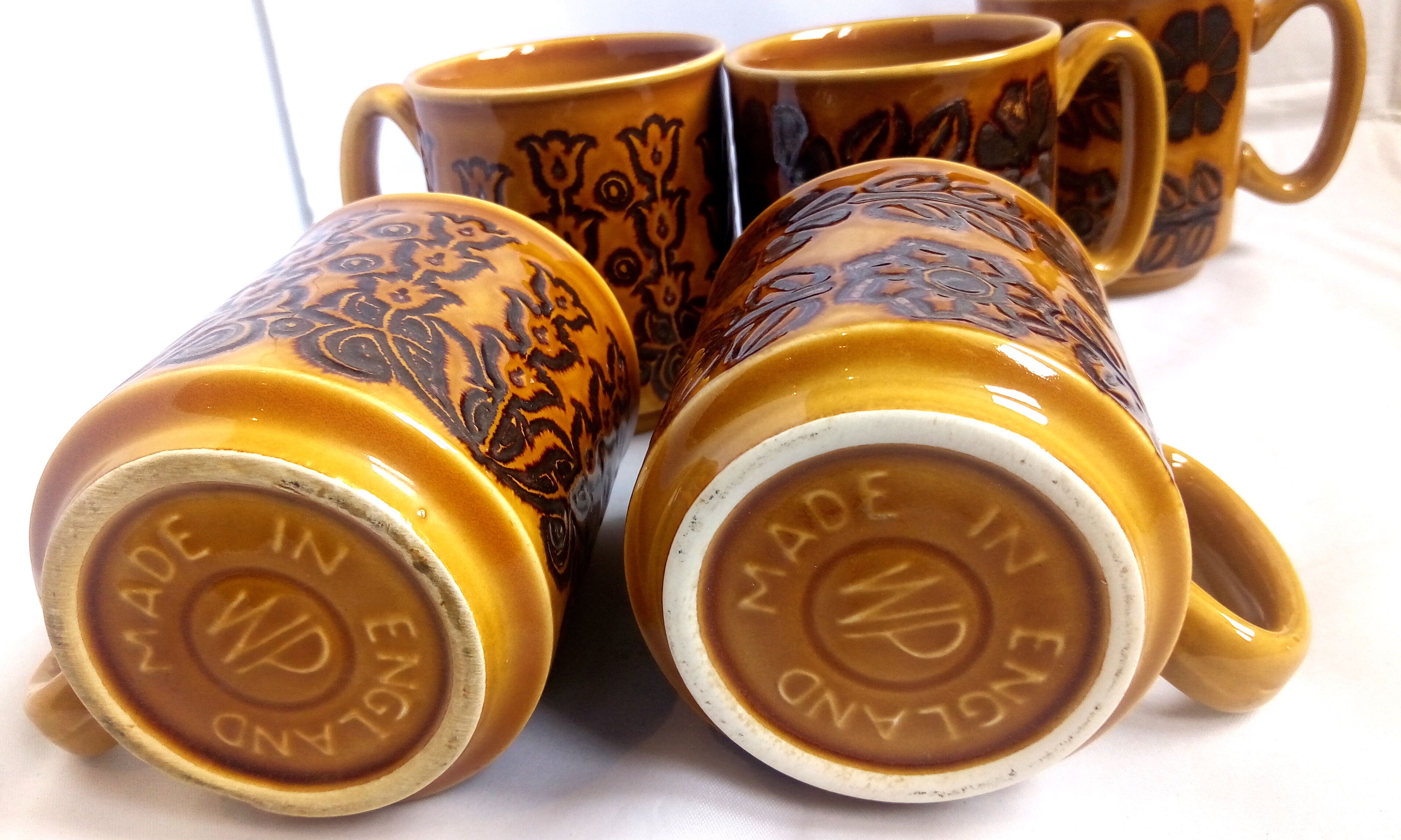 Lot de 5 tasses anglaises 70's