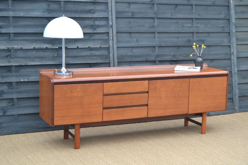 Sideboard by White & Newton curved 208 cm