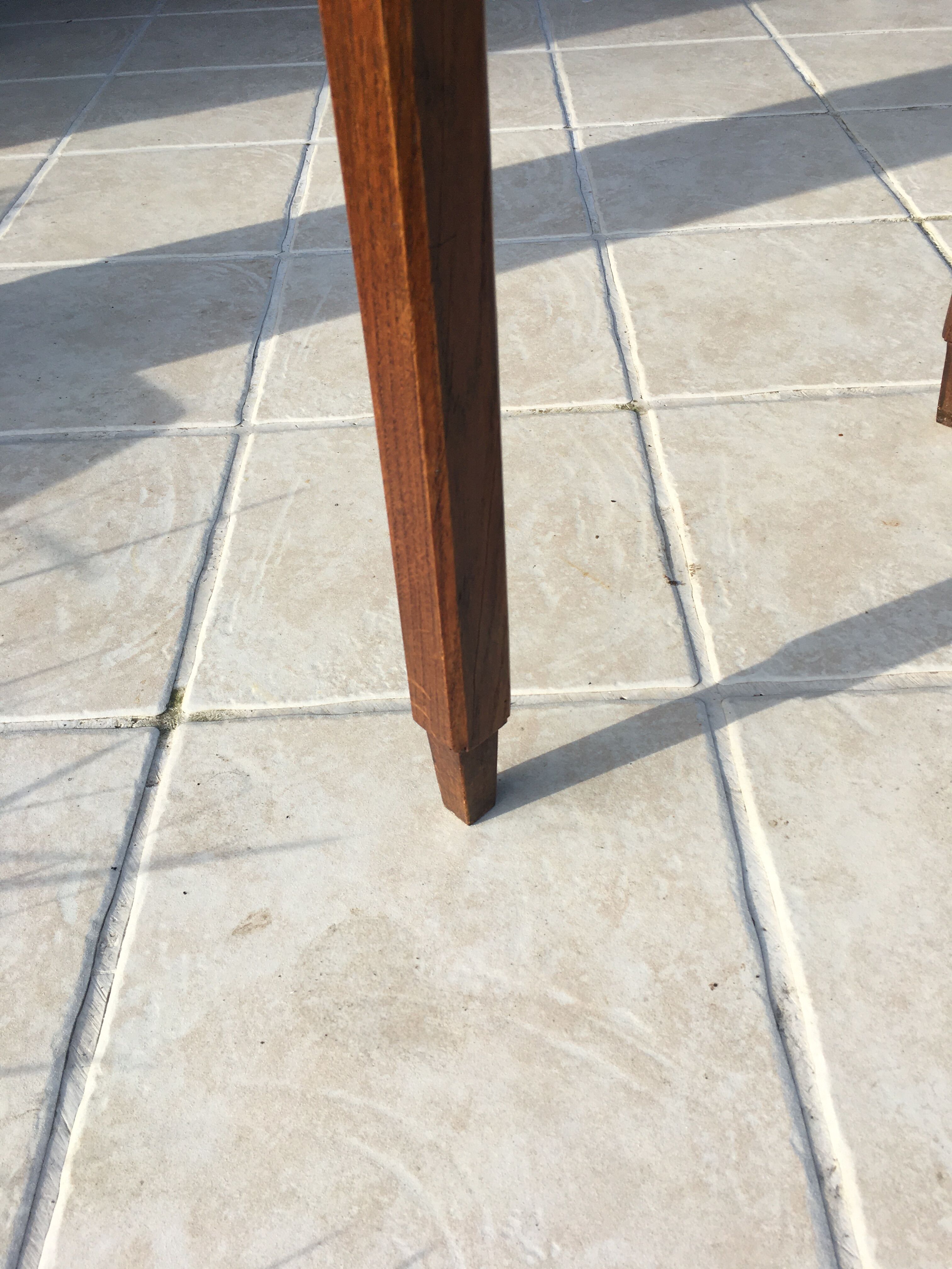 Table échiquier