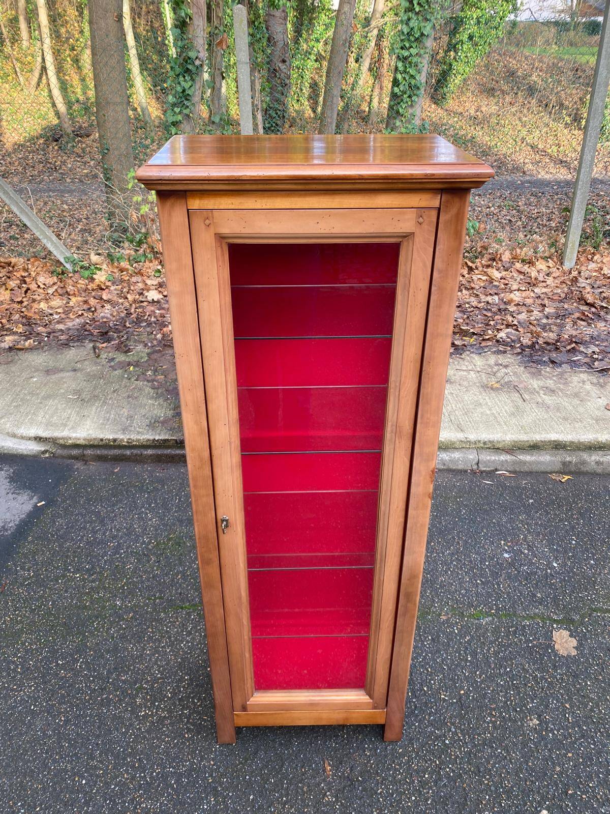 Louis Philippe display cabinet in solid wood and burgundy velvet from the 20th century