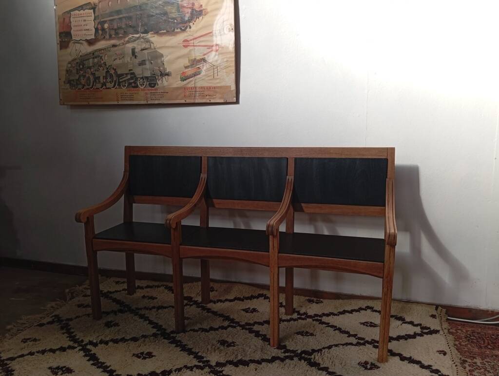 Early 20th-century solid oak bench