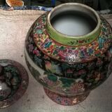 Chinese covered vase