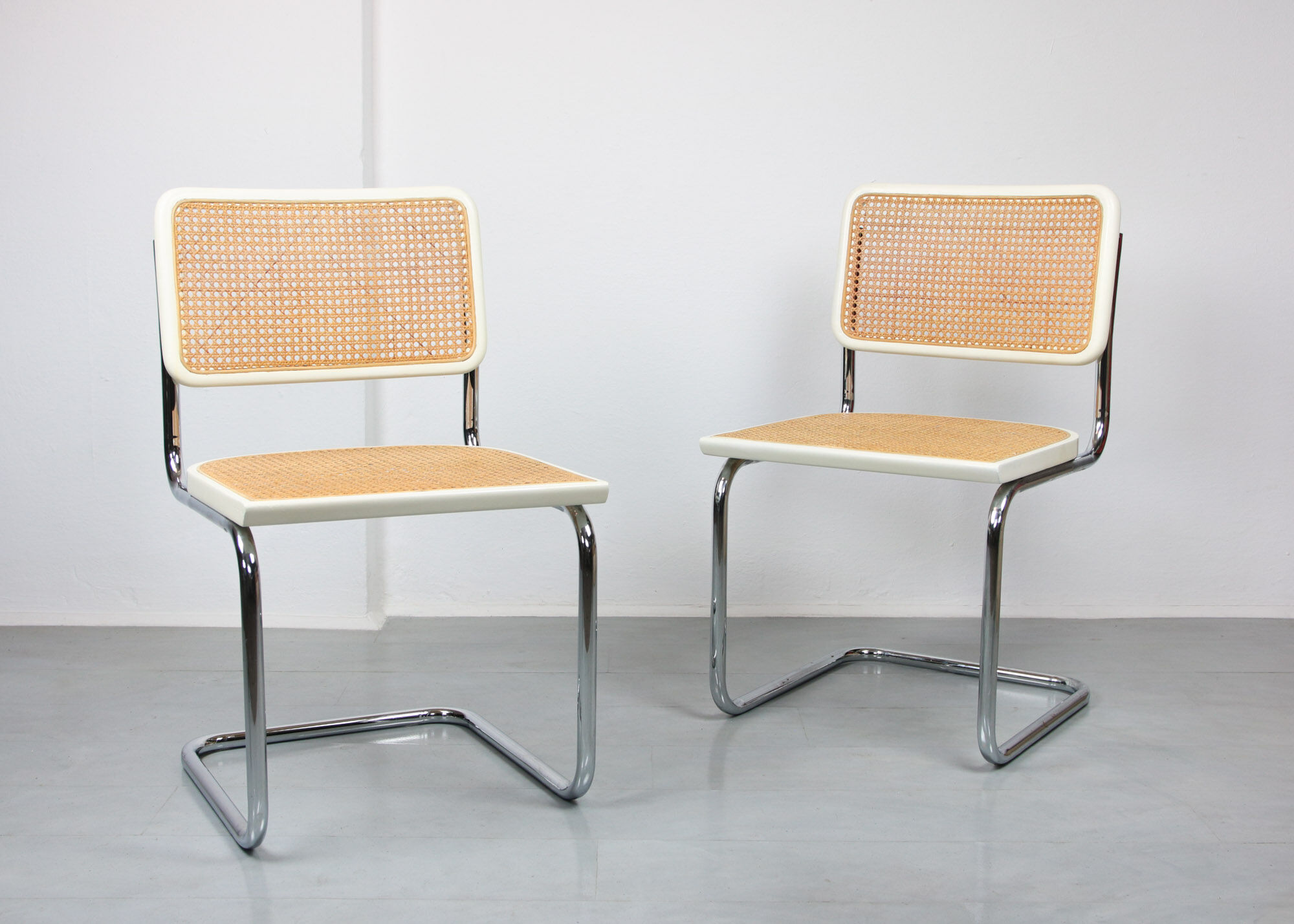 Pair of s32 tubular chairs by Marcel Breuer, 1960