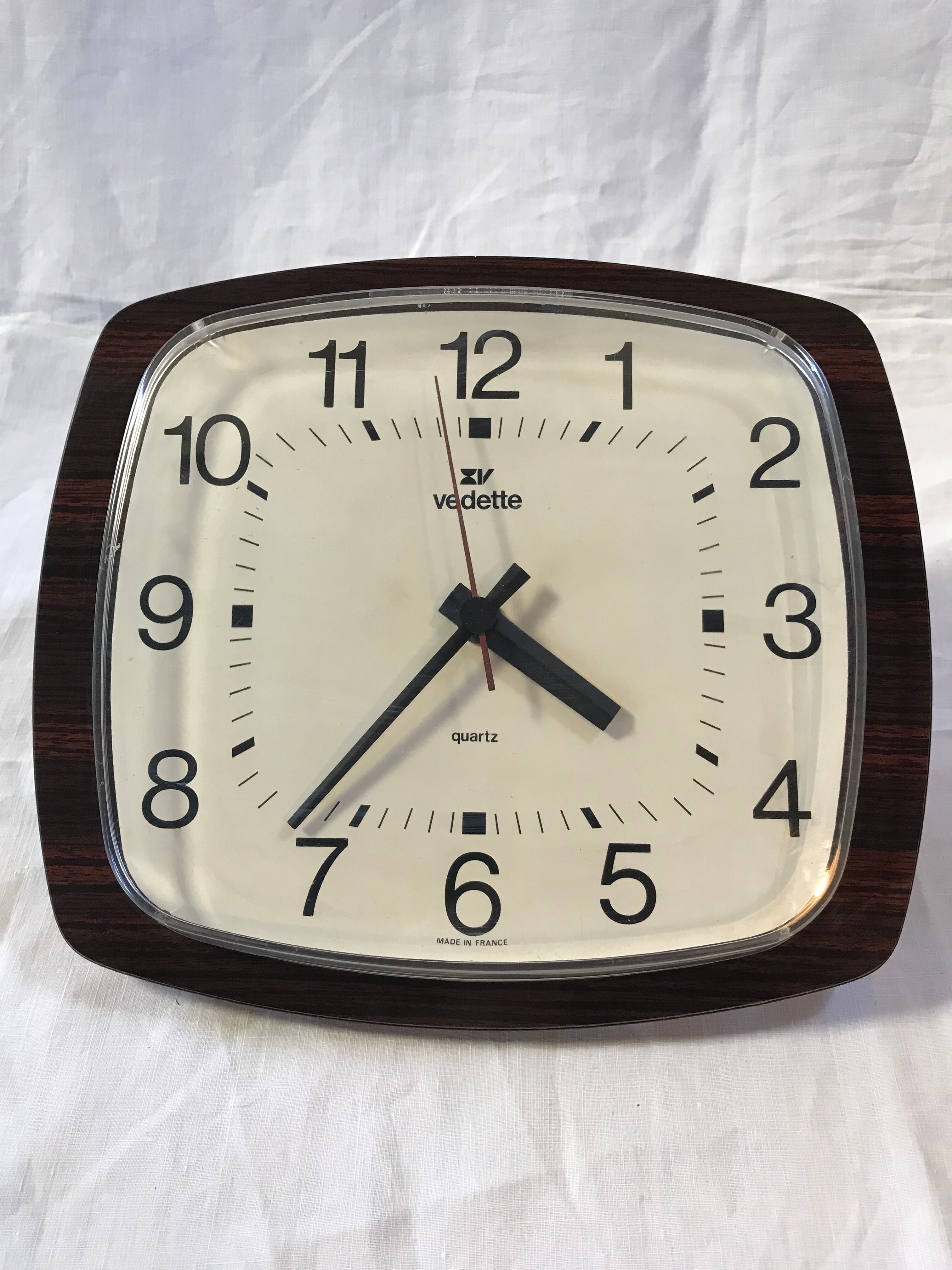 Vintage Formica Wall Clock Featured