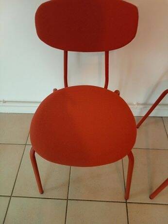 Set of 2 stackable chairs