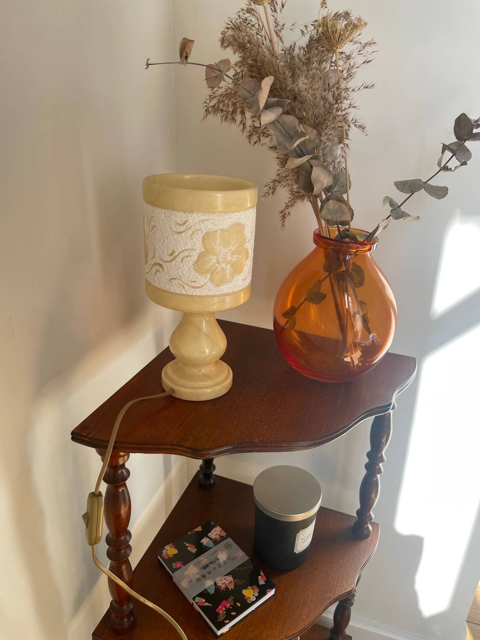 Lampe à poser en albâtre
