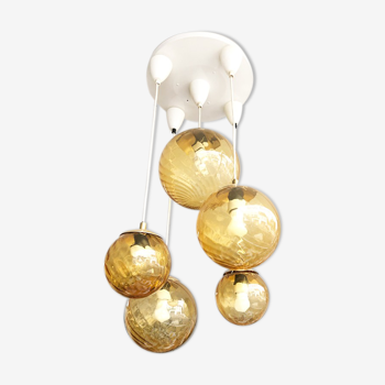 Suspension 5 balls ochre, 1970