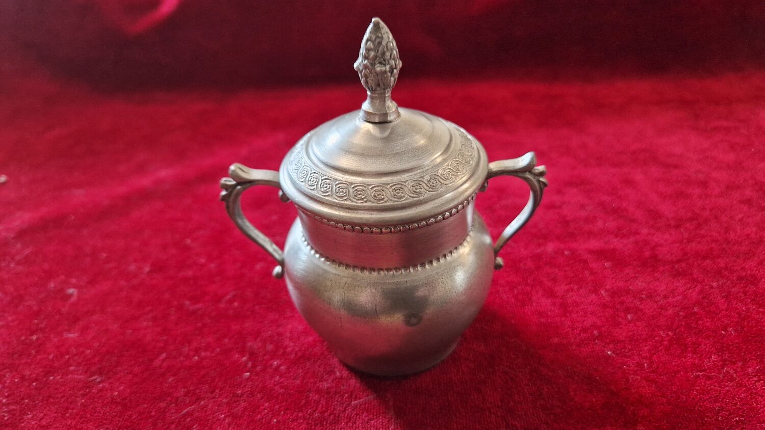 Earthenware and pewter coffee service