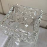 Carafe en verre ciselé