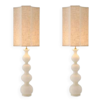 Pair of table lamps in crackled white ceramic and patinated brass.