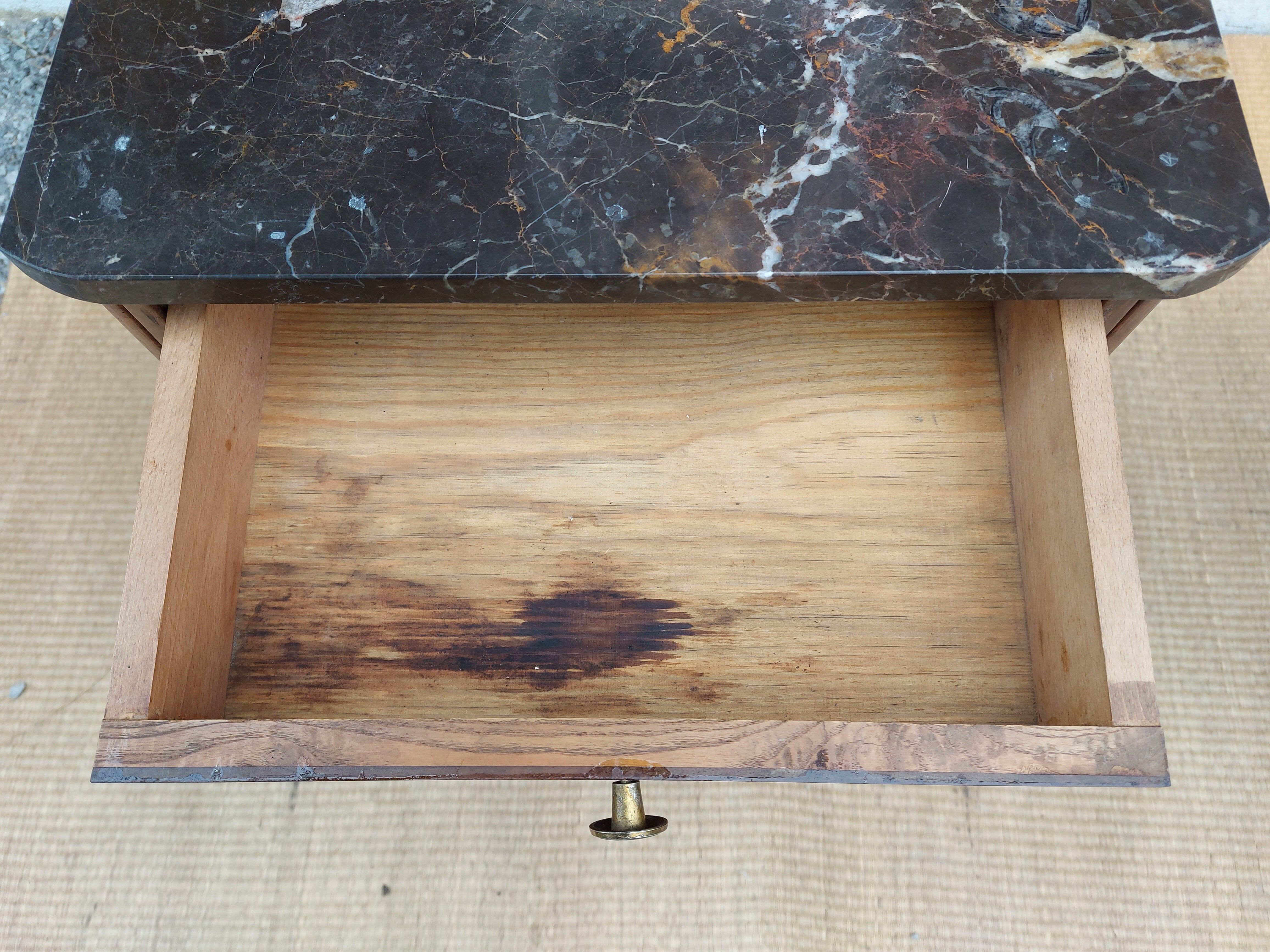 Table de chevet