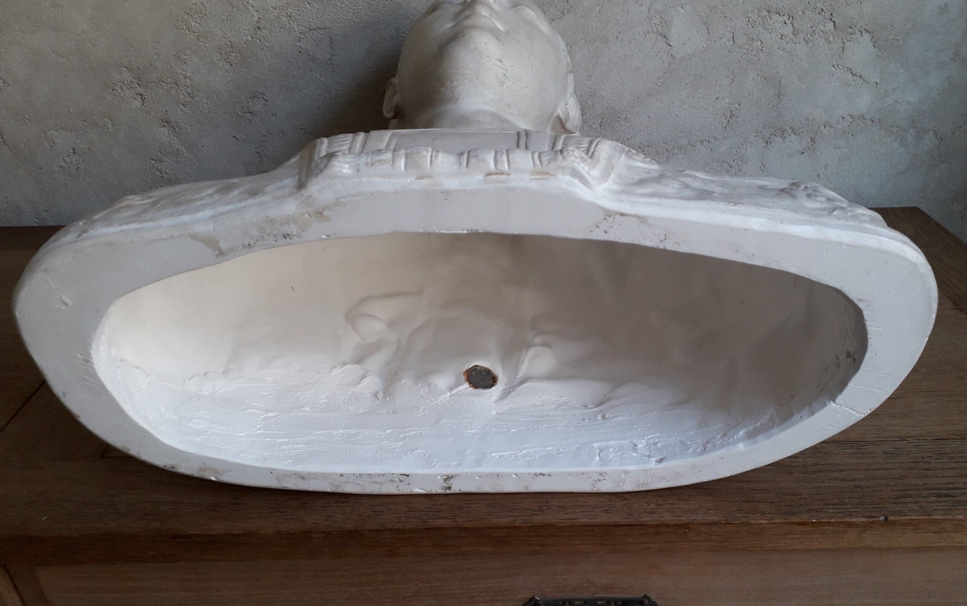 Buste en plâtre de femme ateliers du Louvre