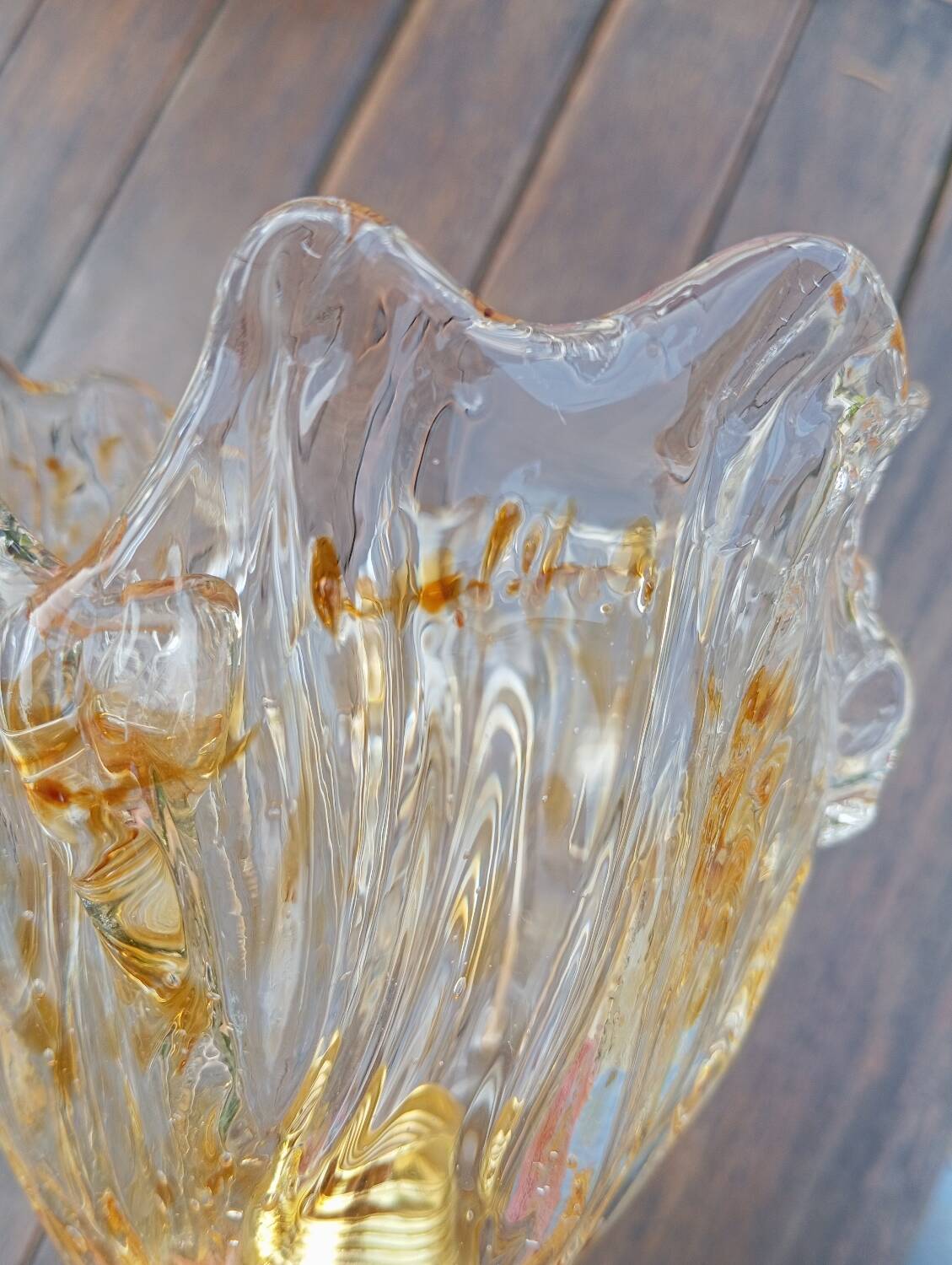 Lustre 3 suspensions verre drappé miel Murano, 1979/80