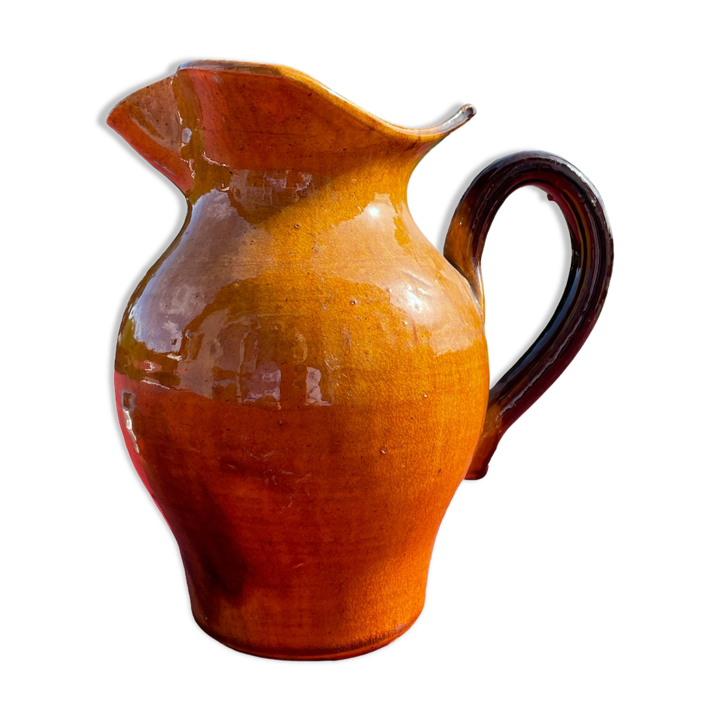 Carafe in ochre and maron sandstone