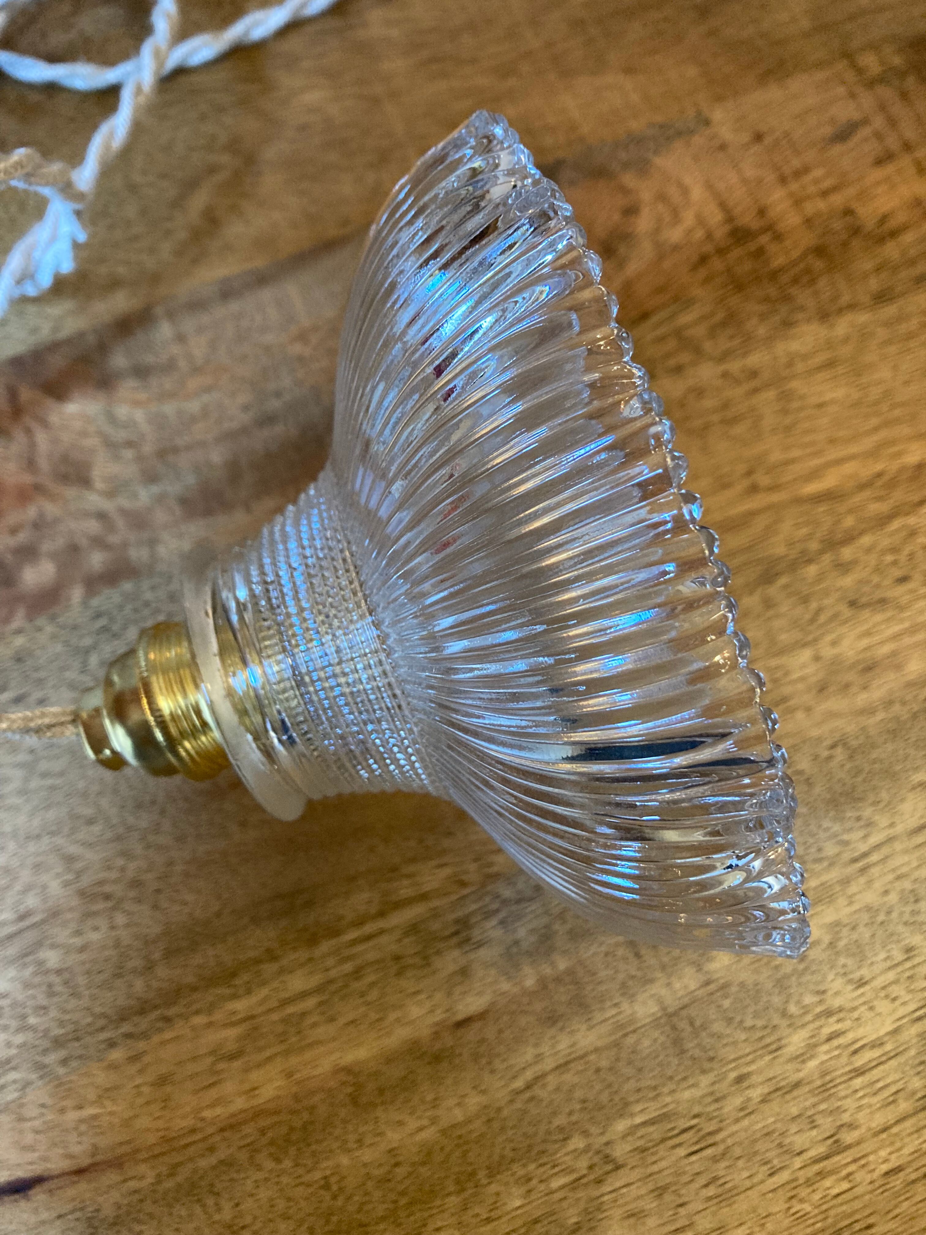 Pairs of walking suspensions striated globes