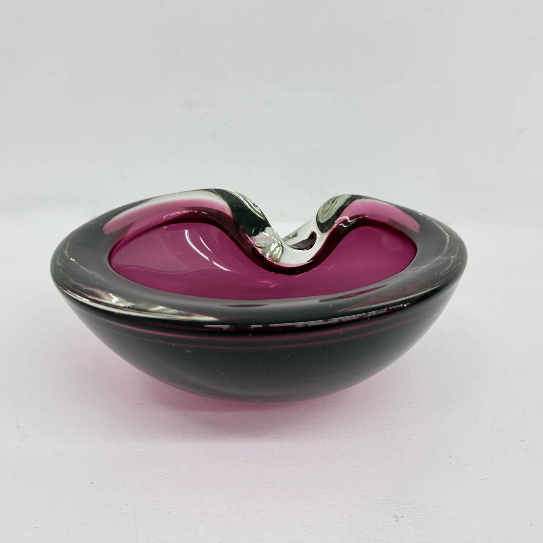 Set of 3 Murano Sommerso pink glass bowls, 1970s