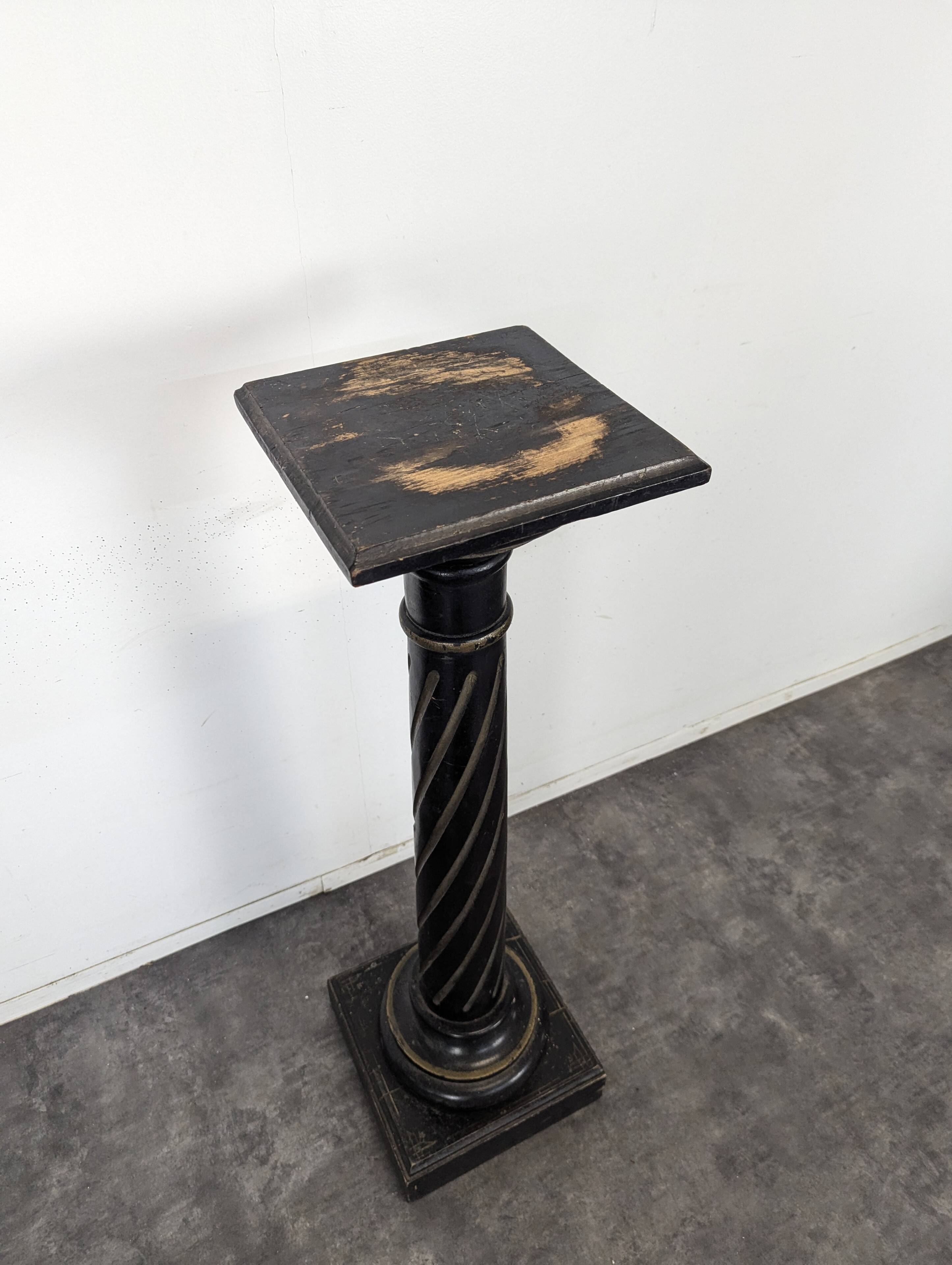 Napoleon III side table in blackened wood with a twisted column.