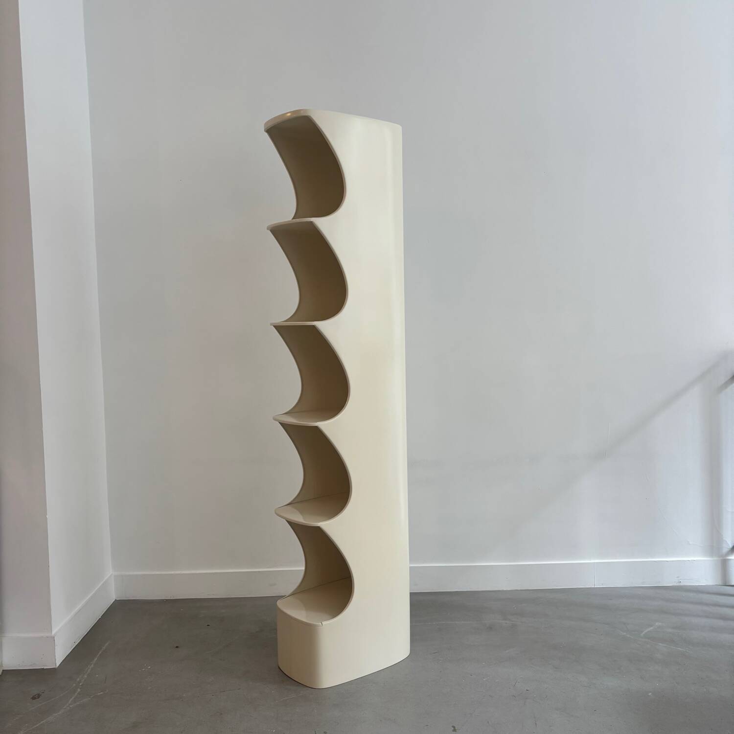 Étagère en ABS laqué beige par Valérie Doubroucinskis pour Rodier, années 70