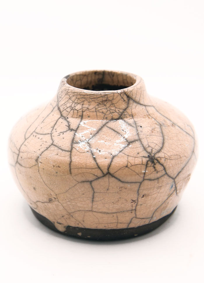 Vase in gray and powder pink raku sandstone signed with Japanese inspiration