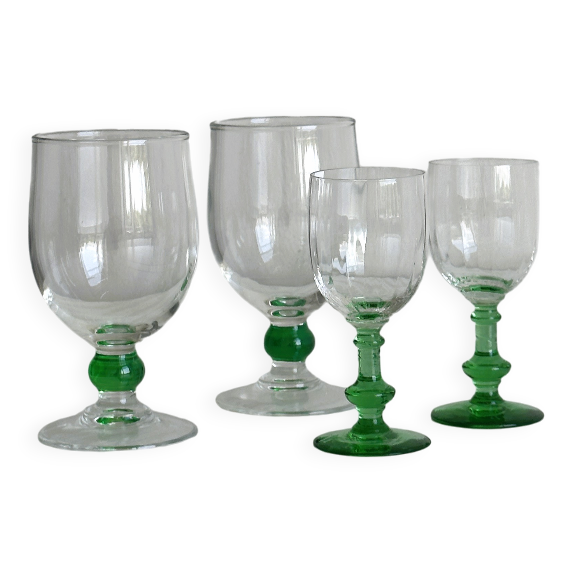 Lot de 4 verres vintage à pied vert