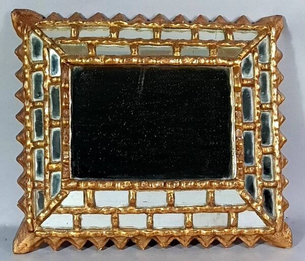 Miroir à parcloses bords inversés bois sculpté doré Vintage 50s C942