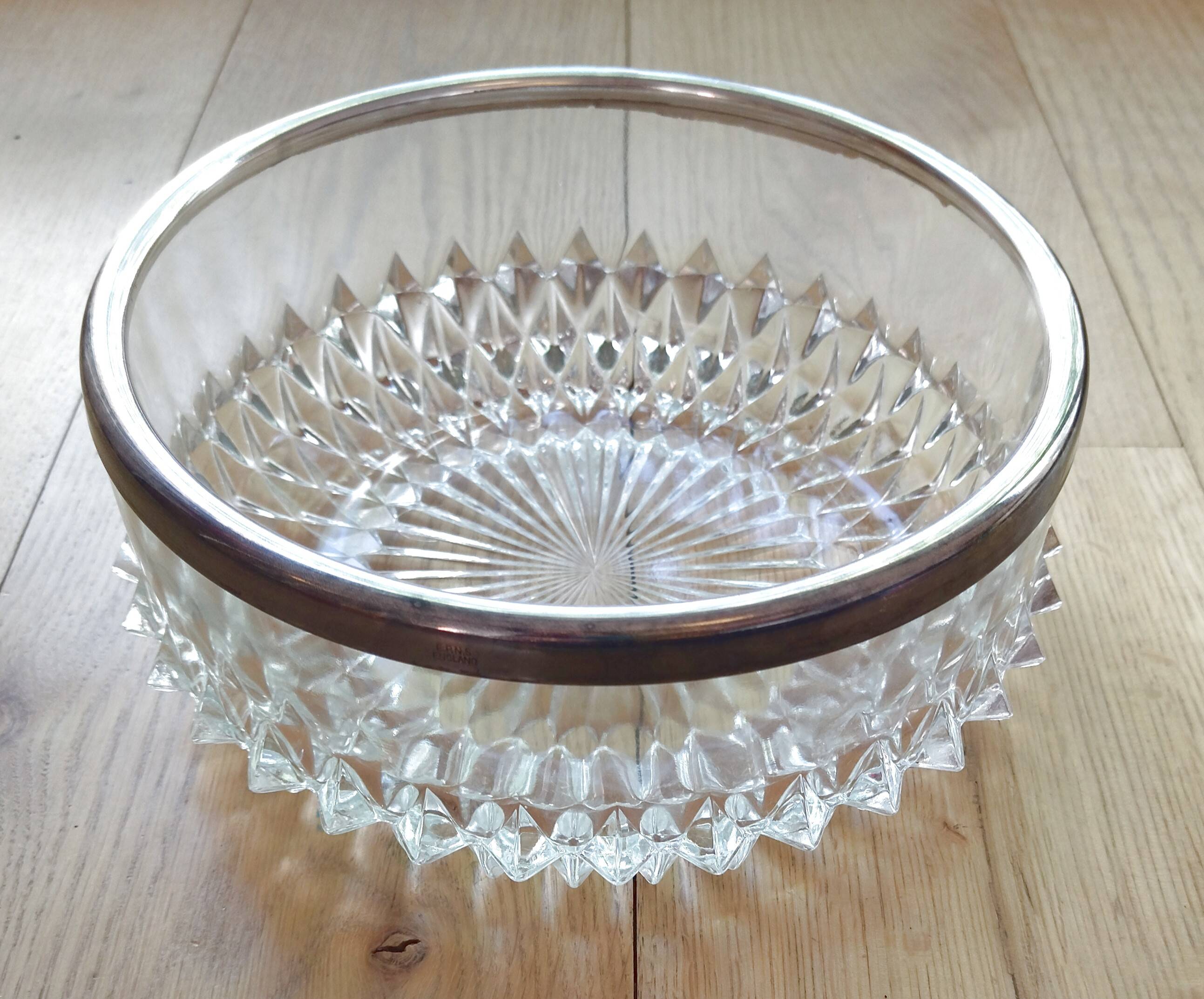 WMF presentation bowl in crystal, silver rim.