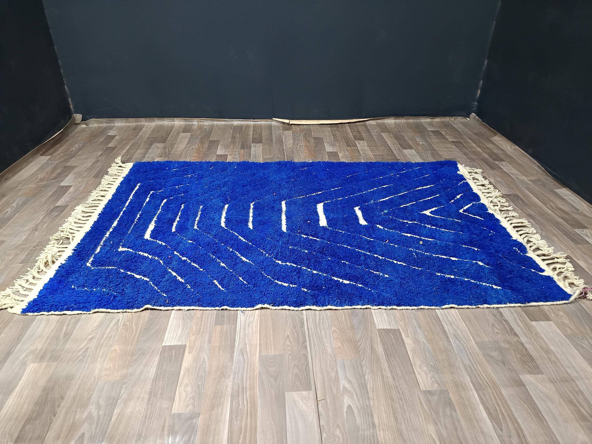 Moroccan rug in natural wool 2.5x1.5 m