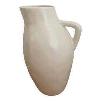Earthenware jar