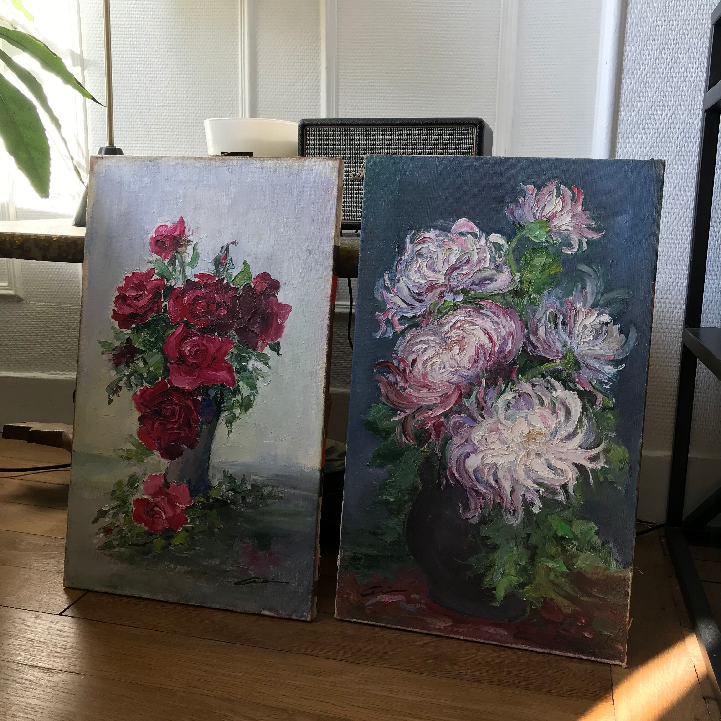 Table bouquet of red roses