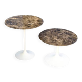 Eero Saarinen & Knoll, 2 "tulip" side tables in "EMPERADOR" marble, 20th century