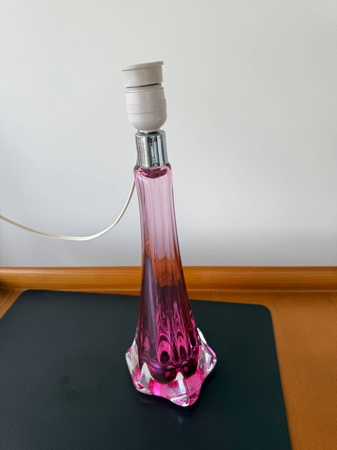 Val Saint Lambert violet lamp