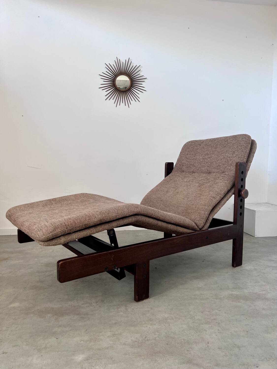 Old chaise longue wooden lounge chair Italian design from the 60s vintage