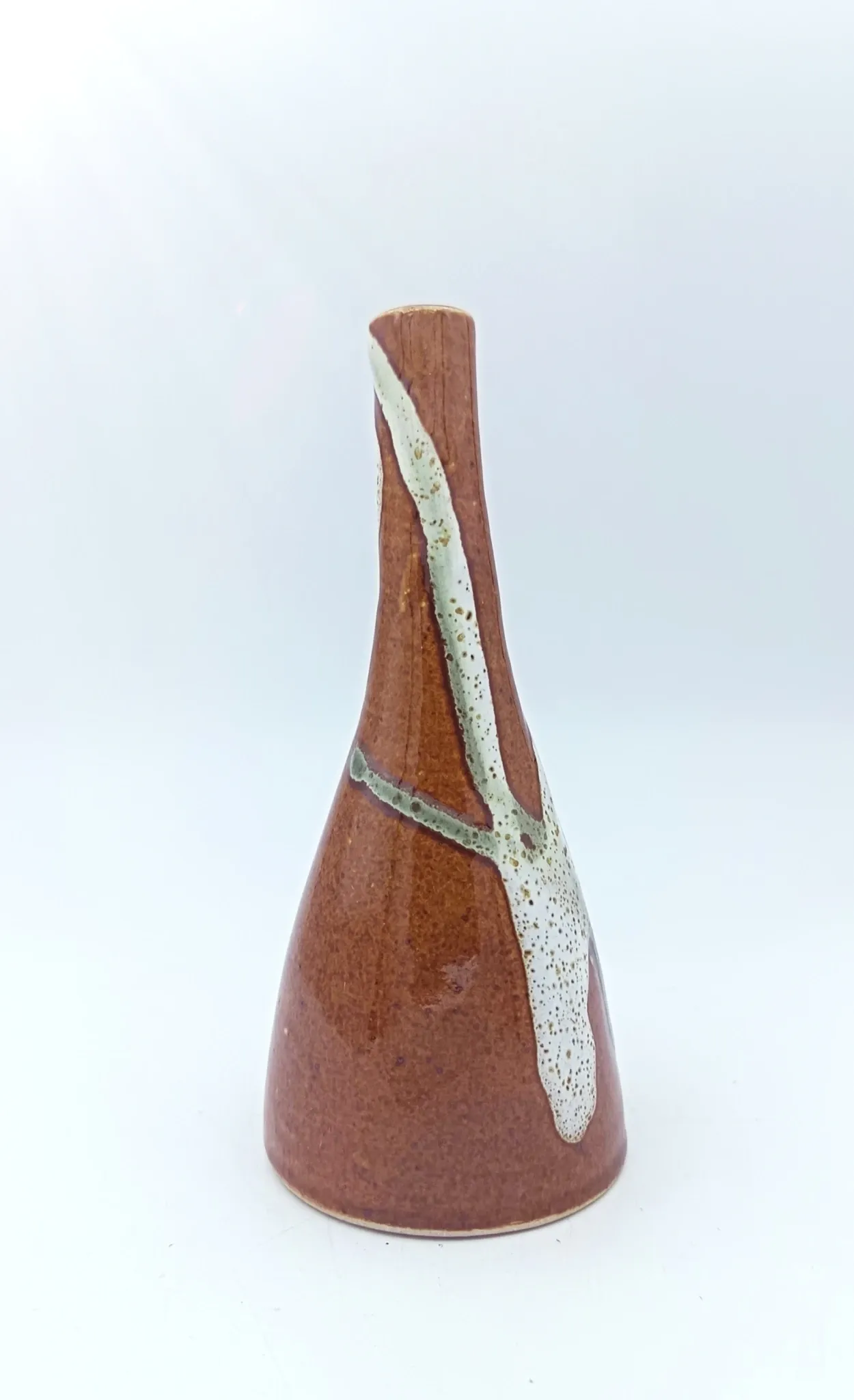 Single-flower vase in glazed stoneware from Nault pottery – Saint-Amand-en-Puisaye