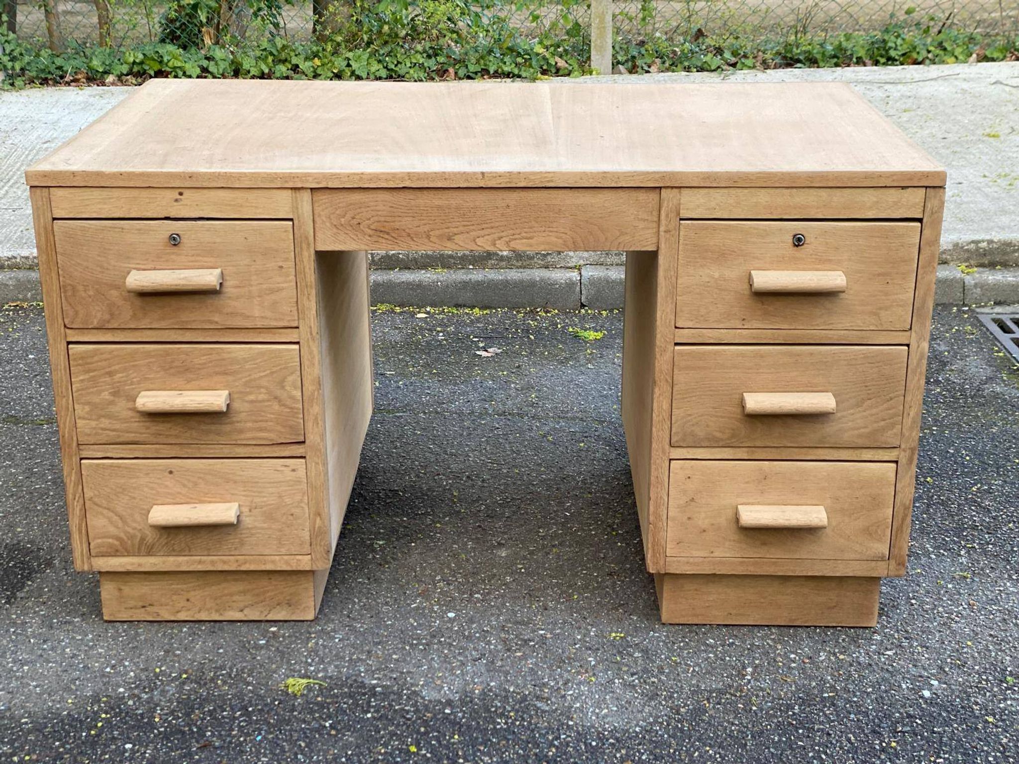 Bureau administratif extensible rénové en chêne du XIXème 130cm
