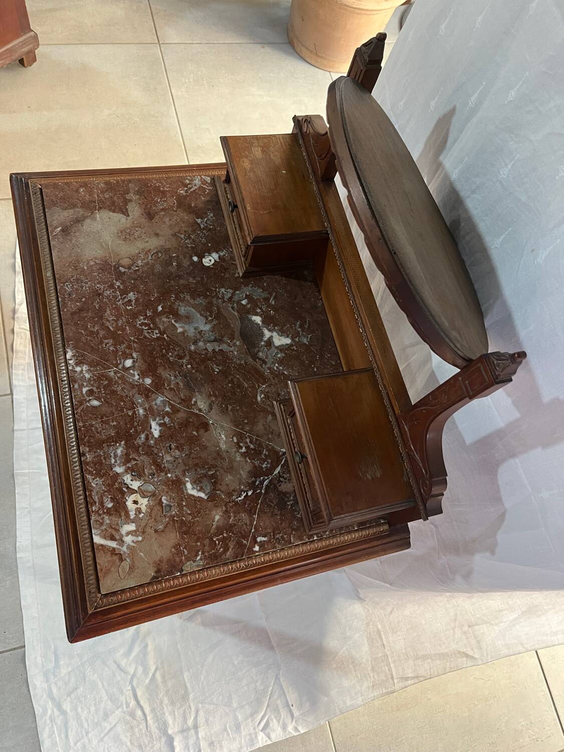 Coiffeuse avec miroir
