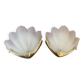 Vintage wall sconces in frosted glass and brass