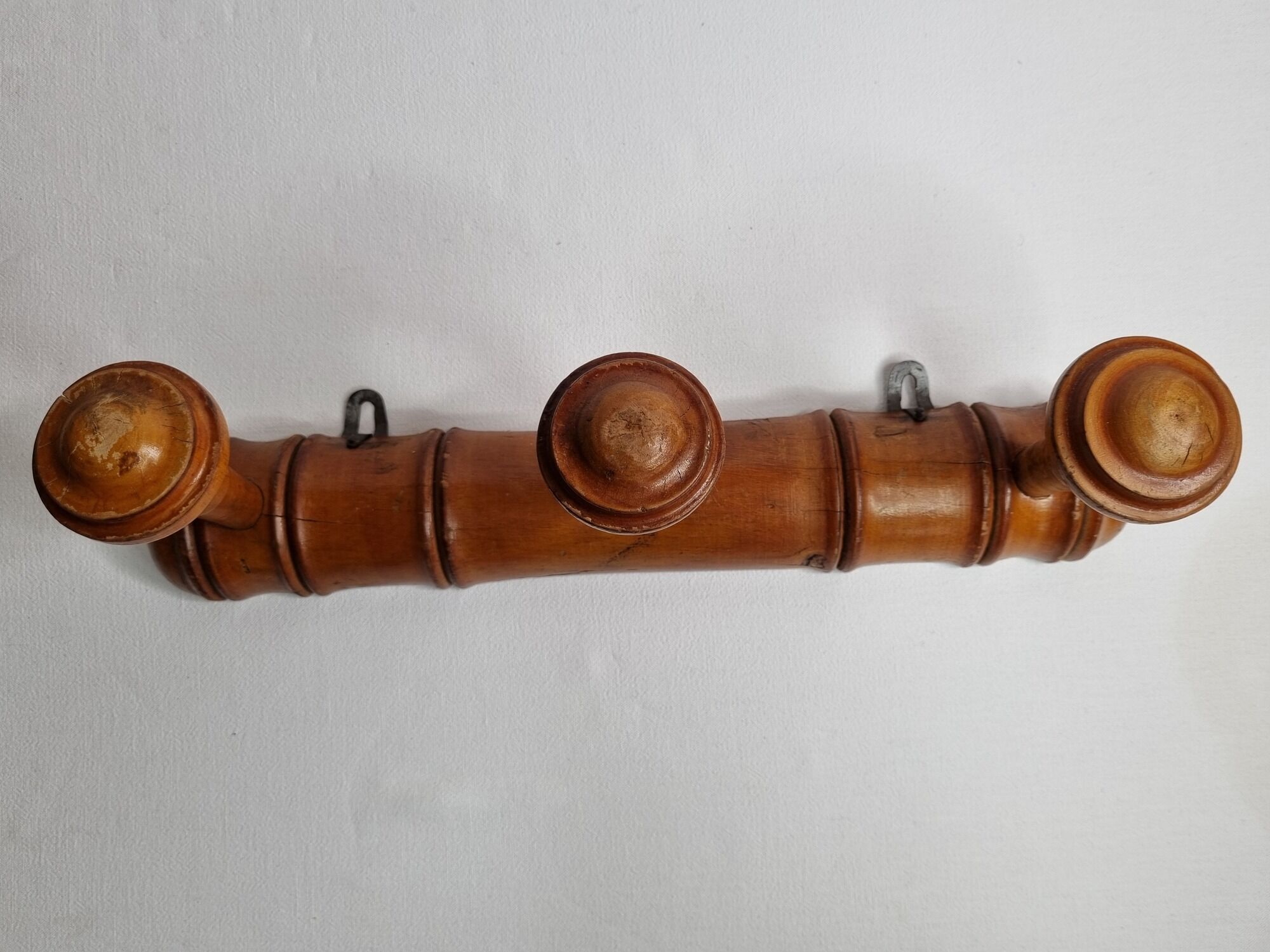 Wall coat rack "Bistrot" 1900 in wood turned in imitation of bamboo 3 hooks