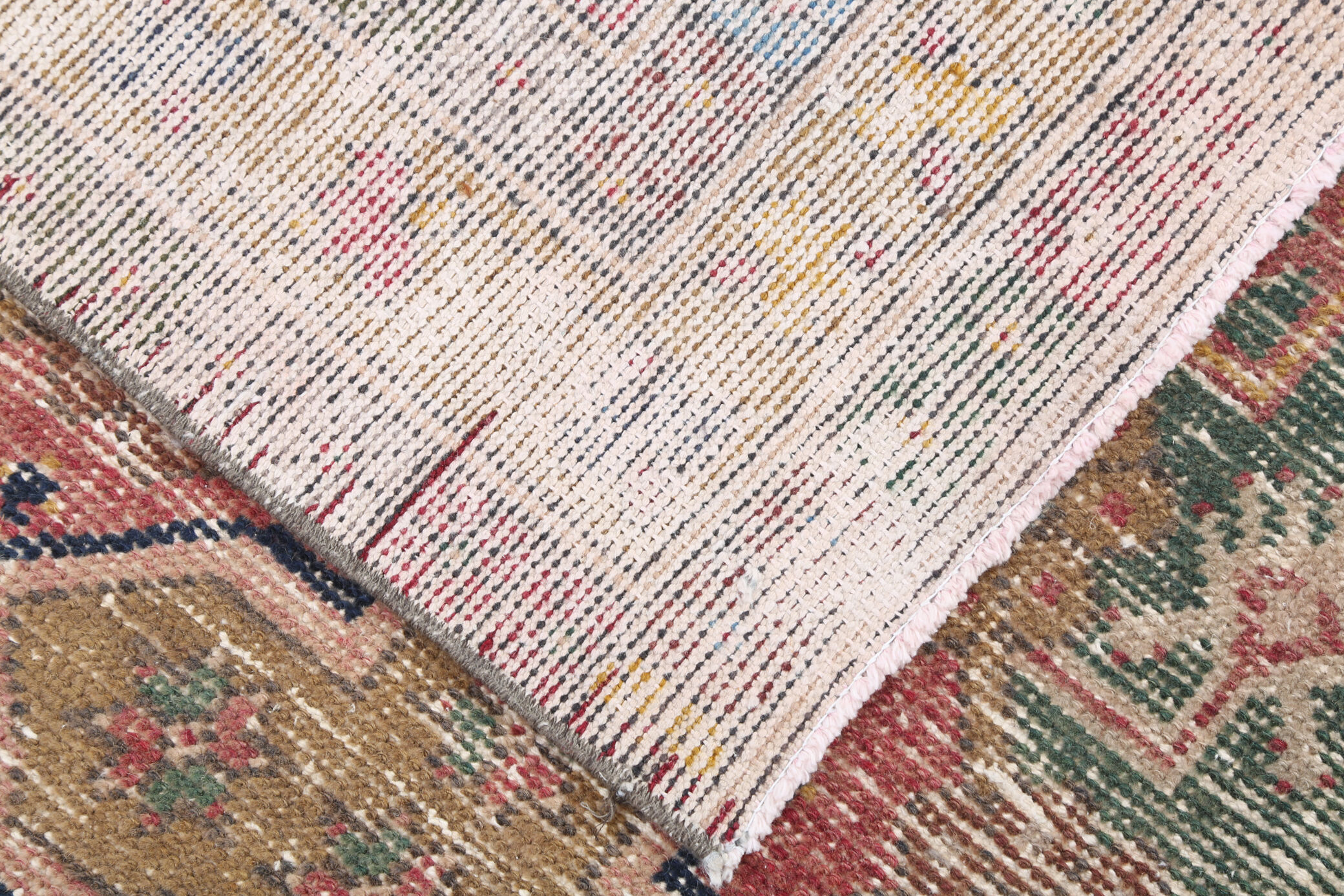 4x9 traditional hand-made vintage rug 284x134cm