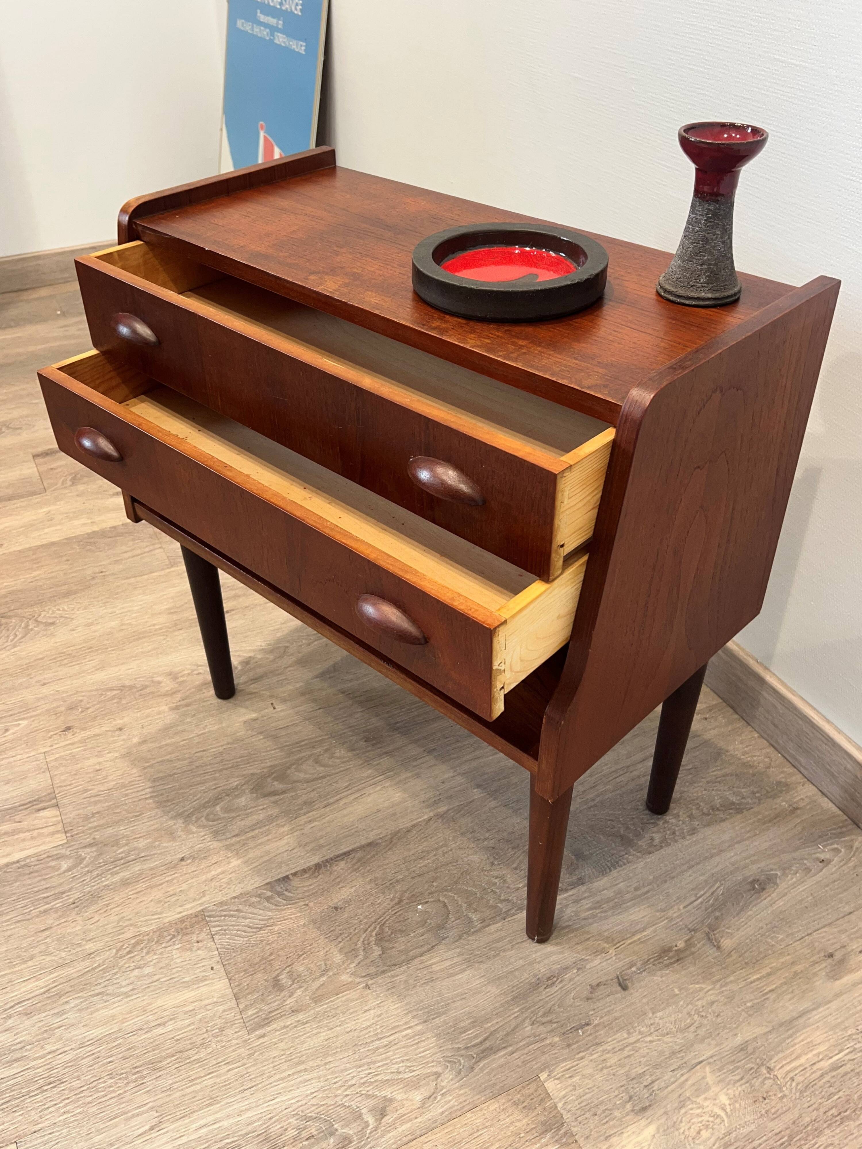 Scandinavian teak chest of drawers from the 1960s, Denmark.