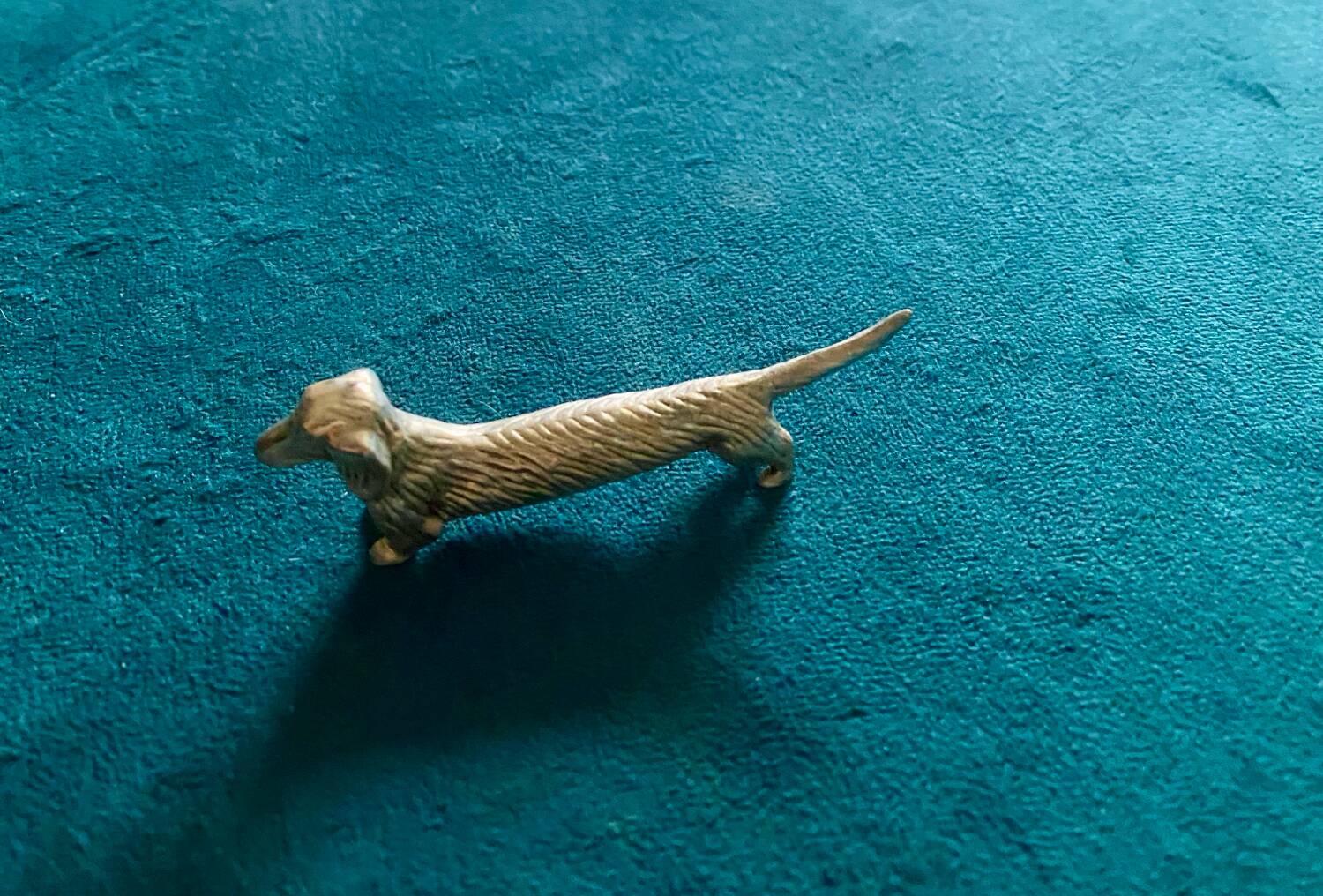 6 silver metal dog-shaped knife holders